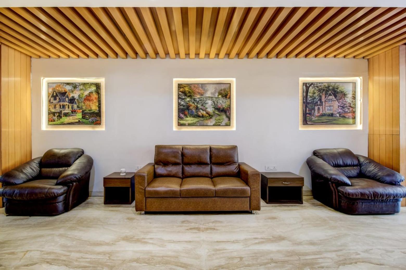 Hotel Lorven Визакхапатнам Екстериор снимка